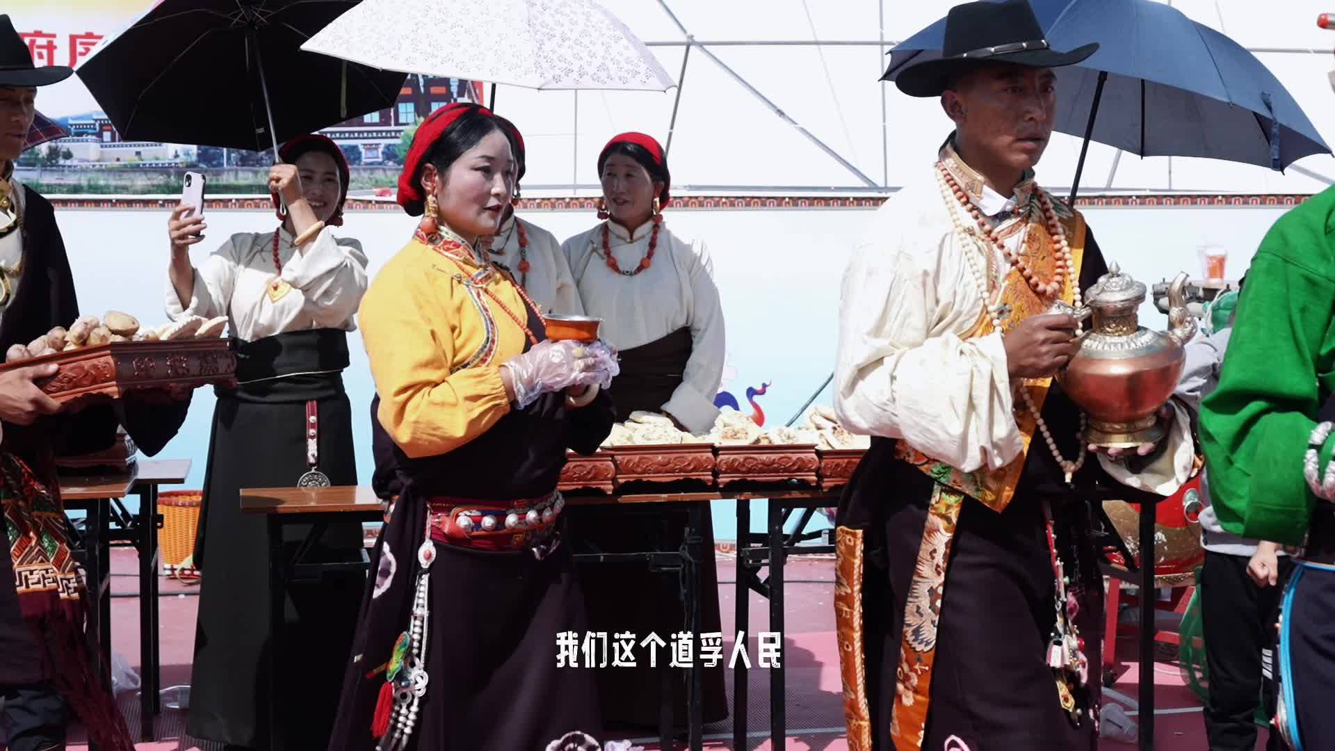 看球赛，吃美食！雪山下的“村BA”火热现场